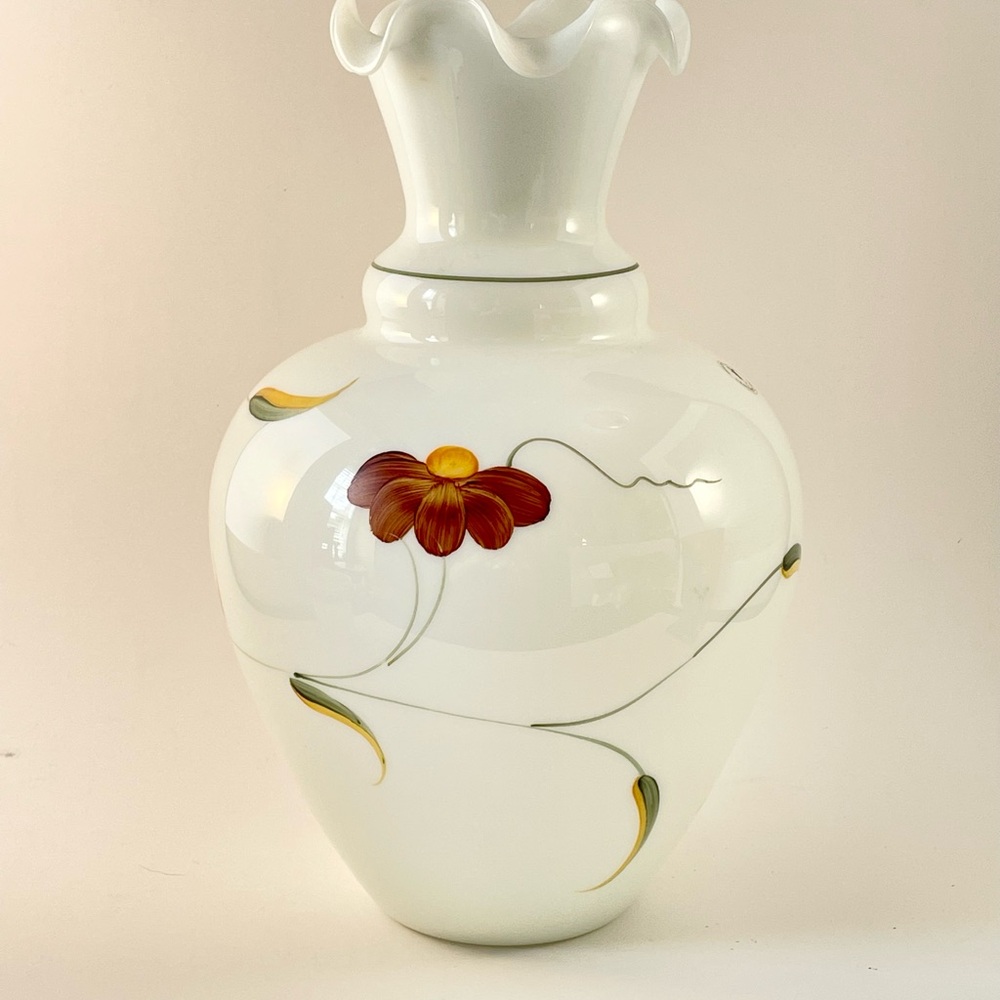 Italian Centrovetro Milk Glass Vase 11" Tall - Picture 4 of 14
